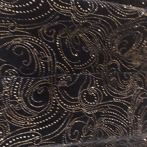 Beautiful Vintage Cropped Party Jacket Black with Gold Flowing Pattern SIze Med. - Picture 4 of 8